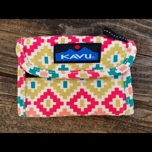 KAVU WALLY WALLET TRIFOLD SOUTHWESTERN TRIBAL PRINT ON CANVAS WITH VELCRO